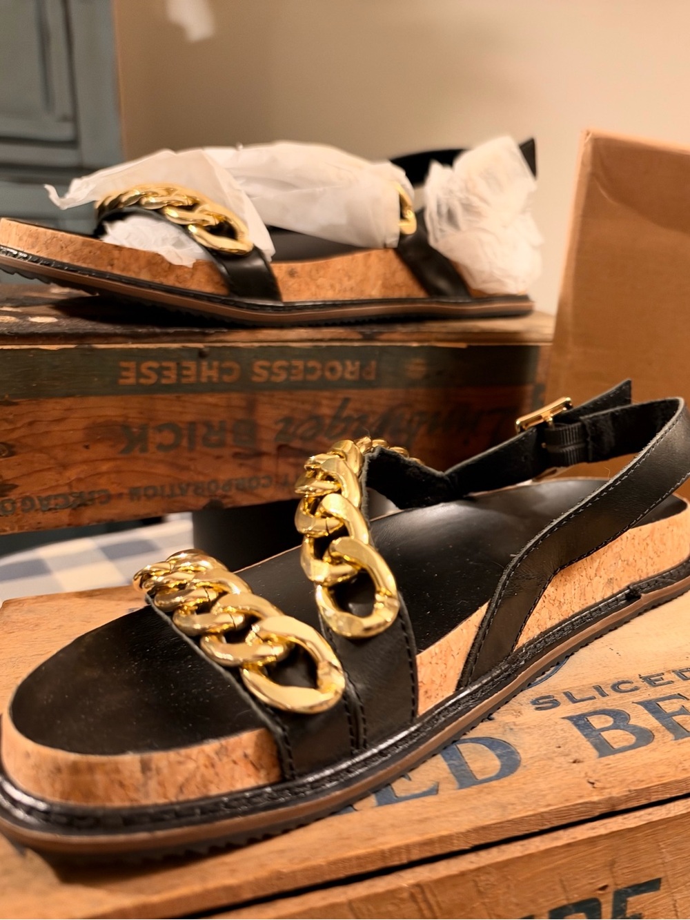 NWT Kelsi Dagger Brooklyn Black Gold Chain Cork Sandals Size 8